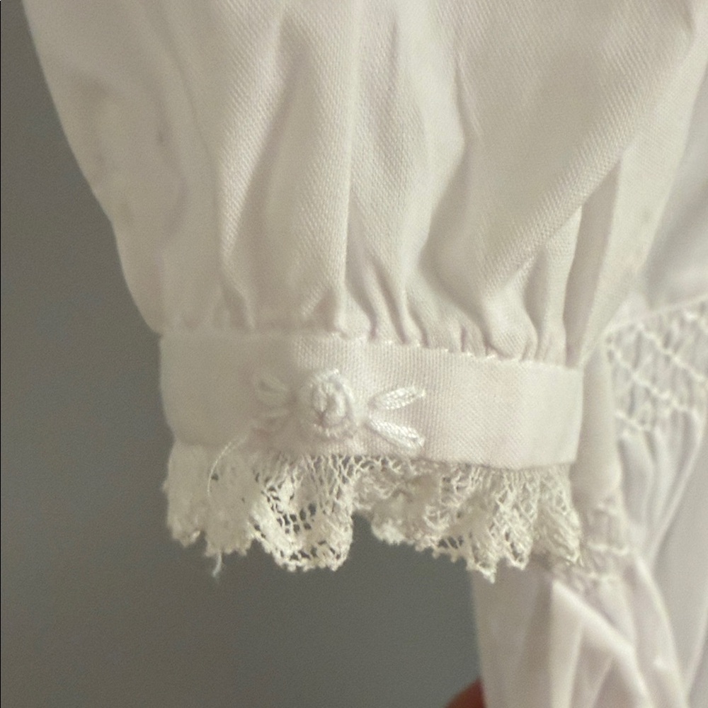 Beautiful Feltman Bros White Smocked Dress with Embroidered Detail - Picture 4 of 13